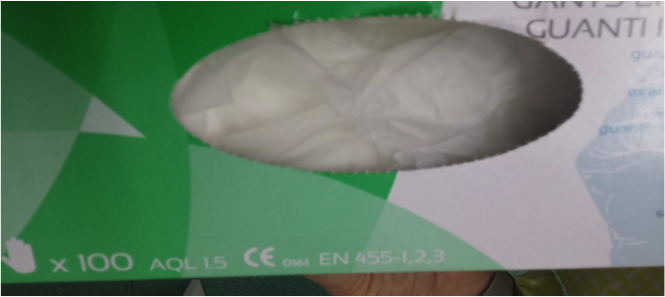 Anverso de la caja de Guantes